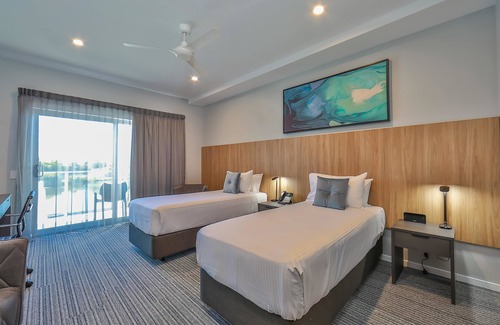 North Lakes Hotel | Best Western Plus North Lakes Hotel