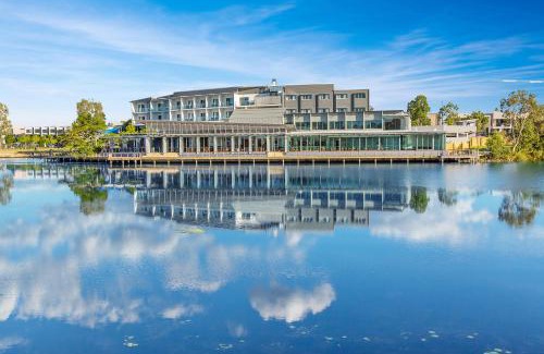 North Lakes Hotel | Best Western Plus North Lakes Hotel