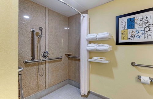 Danvers Hotel | Best Western Plus North Shore Hotel