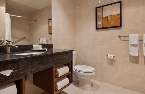 Orangeville Hotel | Best Western Plus Orangeville Inn & Suites