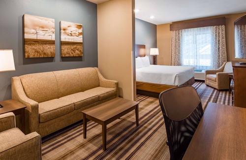 Fort Morgan Hotel | Best Western Plus Overland Inn
