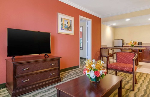 North Palm Beach Hotel | Best Western Plus Palm Beach Gardens Hotel & Ste & Conf Ctr