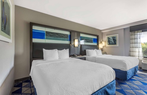 Valley Falls Hotel | Best Western Plus Spartanburg