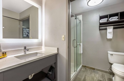 Valley Falls Hotel | Best Western Plus Spartanburg