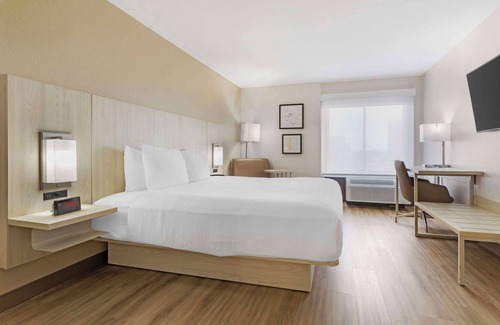 Sugar Land Hotel | Best Western Plus Sugar Land/Stafford