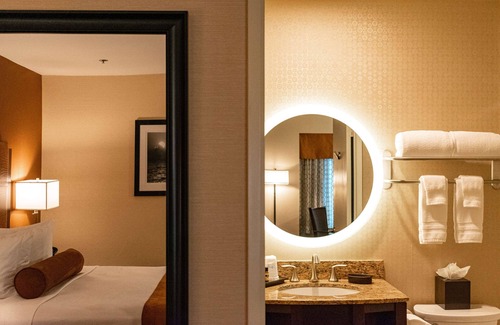 Coronado Hotel | Best Western Plus Suites Hotel Coronado Island