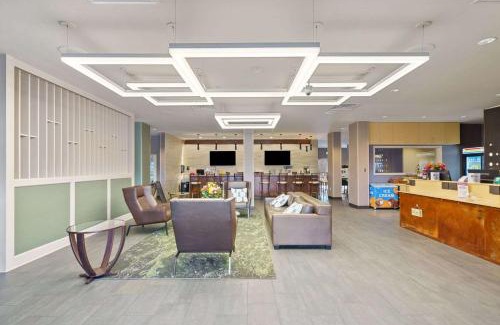 West Colorado Springs Hotel | Best Western Plus Fillmore Inn & Suites