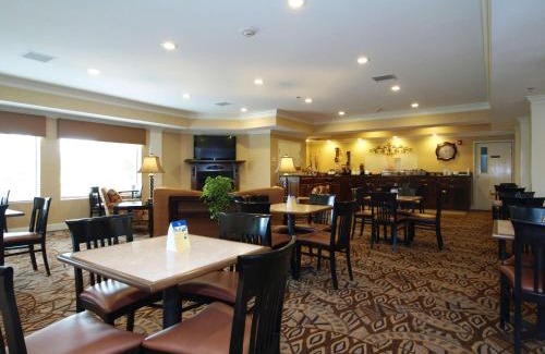 Valdosta Hotel | Best Western Plus Valdosta Hotel & Suites