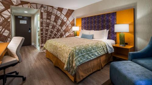 Etobicoke Hotel | Best Western Premier Toronto Airport Carlingview Hotel