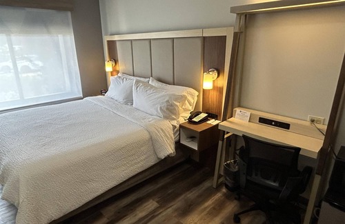 Flower Hill Hotel | Best Western Roslyn-Long Island Hotel