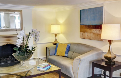 Weybridge Hotel | Best Western Ship Hotel