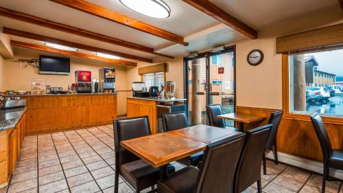Valdez Hotel | Best Western Valdez Harbor Inn