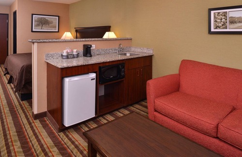 Wilsonville Hotel | Best Western Wilsonville Inn & Suites