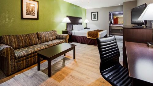 Kaufman Hotel | Bestway Inn