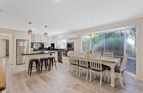 Surf Beach House | Bethel by the Sea by Ready Set Stay - Close to the beach & WiFi