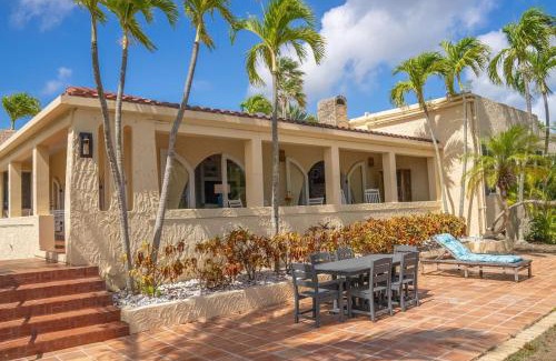 Estate Mount Pleasant East 2 House | Betsy Jewel Caribbean Retreat