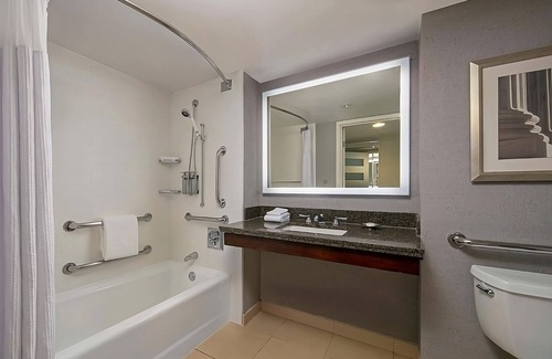 Executive Park Hotel | Better Choice for your Vacation! Parking, Pools! Near Charlotte Nature Museum