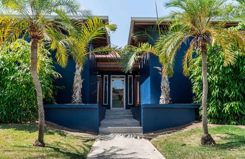 Carenero Apartment | Better Choice for your Vacation! Water Sports, Onsite Bar, 2 Tropical Pools
