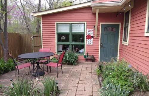 Nashville Bed & Breakfast | Betty Lous Garden