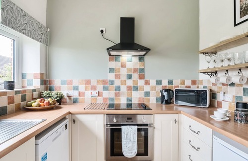 East Chelborough House | Betty's Barn - sleeps 5 guests in 3 bedrooms
