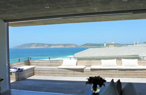 Robberg Beach House | Betty