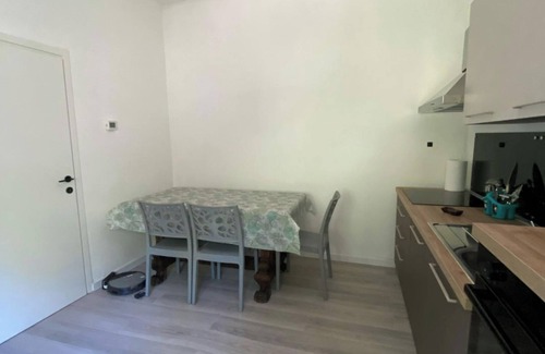 Gemonio House | Between lakes and mountains a detached cottage with garden and view.