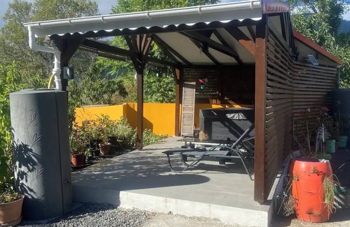 Marigot House | Between sea and mountains