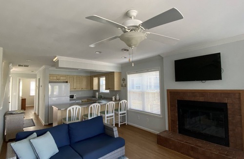South End Condo | Between the Shores-Just a few steps away from ocean or sound