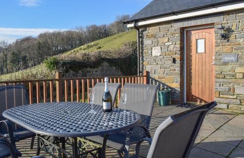 Llanfihangel-Ystrad House | Beudy-Oh2