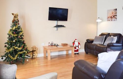 Llanfihangel-Ystrad House | Beudy-Oh2