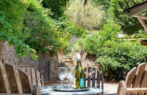 Blaisdon Cottage | BEULAH COTTAGE, pet friendly, character holiday cottage in Littledean