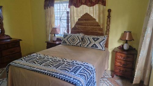 St.Bran's Burg House | Bev's Rosevilla