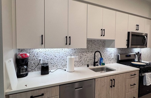 Midway District Apartment | Bevel Apartments: Modern 1BR Haven in Vibrant Point Loma, San Diego