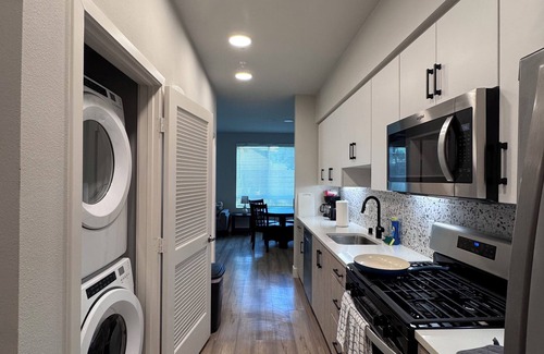 Midway District Apartment | Bevel Apartments: Modern 1BR Haven in Vibrant Point Loma, San Diego