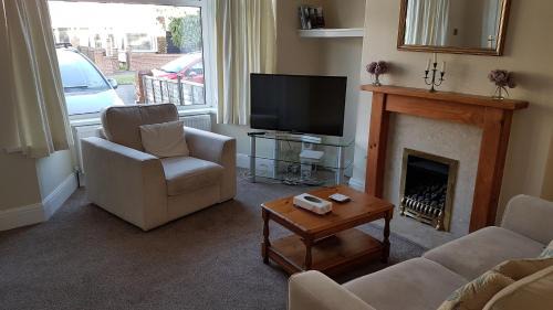 Beverley House | Beverley East Townhouse Free Parking
