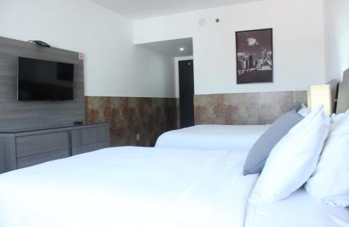 Antiguo Cuscatlan Hotel | Beverly Hills: Hotel and Business