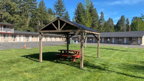 South Lake Tahoe Hotel | Beverly Lodge