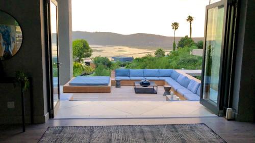 Paradise Villa | Beyond Paradise