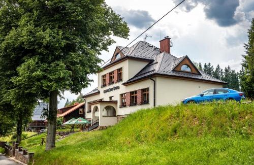 Stare Hamry House | Bezručova škola