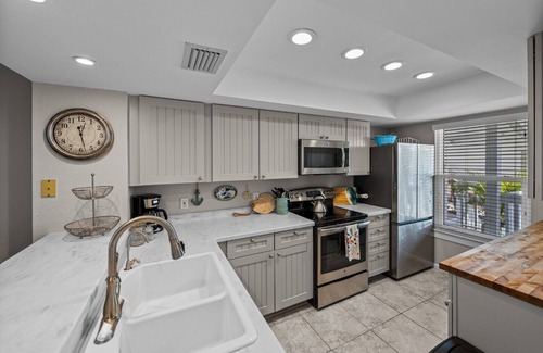 Boca Grande Condo | BG North 67, a spacious 2-bedroom, 2-bathroom condo in Boca Grande with stunning Gulf views