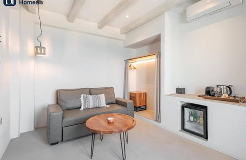 Naousa Apartment | BH179 - C - Suite Paros
