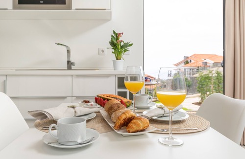 Arco da Calheta House | BHF Residences Lotus
