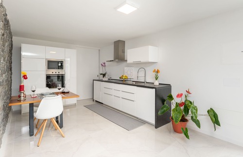 Arco da Calheta House | BHF Residences Ying Yang