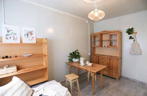 Wdzydze Tucholskiez House | Biały domek przy jeziorze