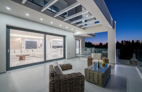 Akrotiri Villa | Bianca Luxury Villa - Private Heated Pool