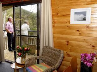 Bicheno Hotel | Bicheno by the Bay