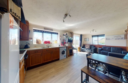 Hayle Cottage | Bide a wee is a chalet to enjoy the surrounding dunes and spectacular views across Hayle Estuary