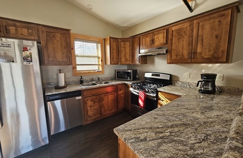 Orange Prairie Cottage | Bielfeldt Legacy Cabin 6