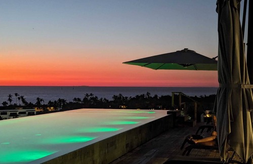Puerto Vallarta Condo | Bienvenidos! Boutique building in the Versalles neighborhood of Puerto Vallarta!