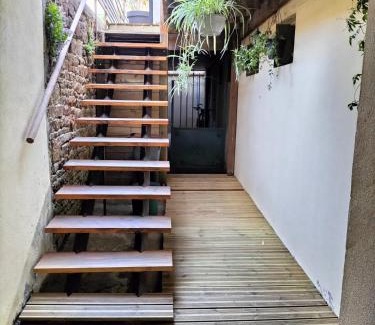 Villedieu-les-Poeles Apartment | Bienvenue chez Philippe et Pascale